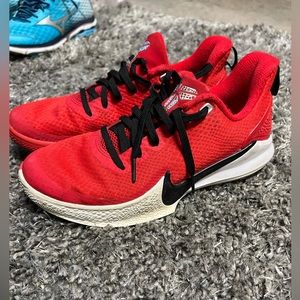 Boys Kobe’s size 5.5